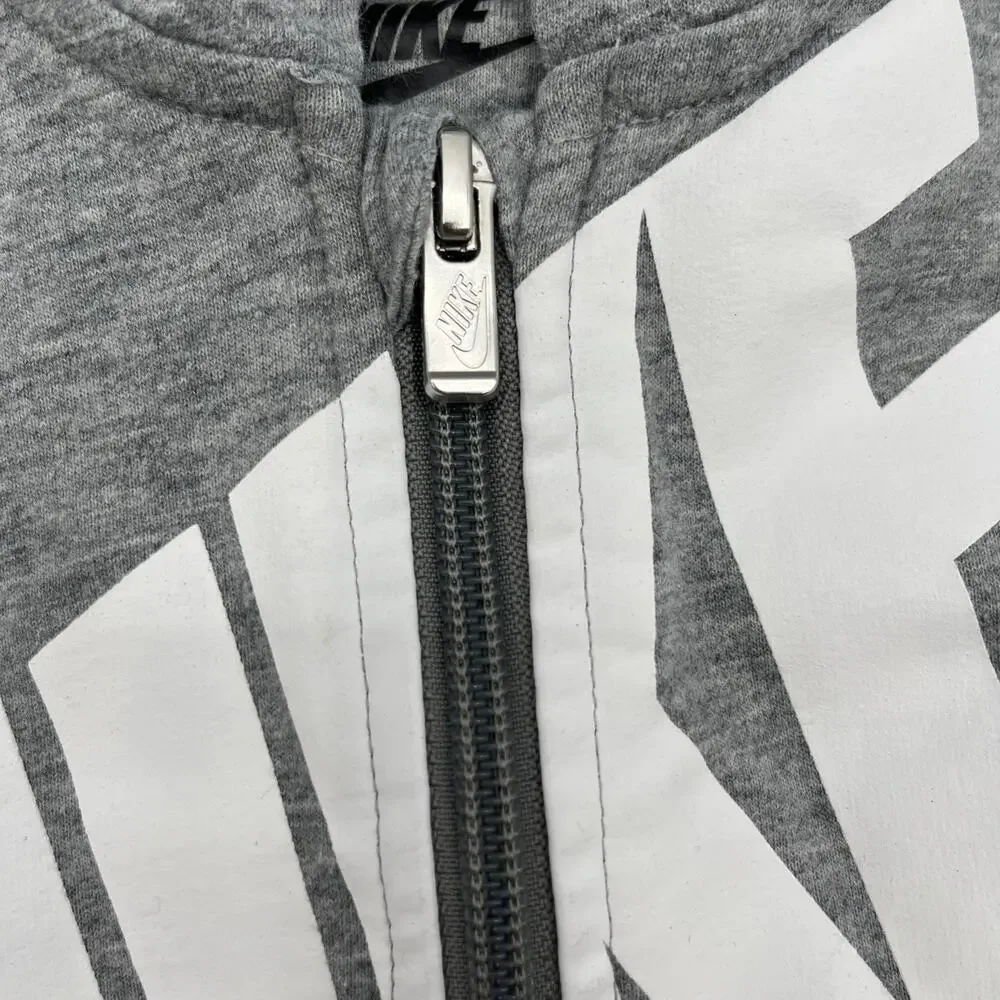 Nike Jump Suit Babies Size 6M Casual Jump Suit Grey Heather White Logo
